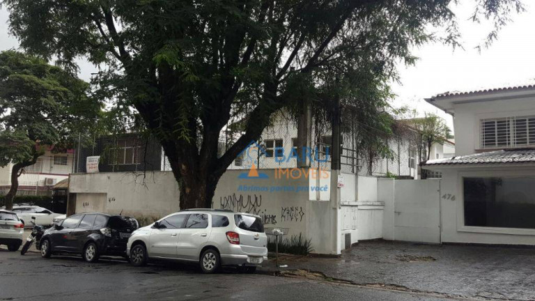 Sobrado à Venda ou Locação, 786 m² em Pacaembu - São Paulo