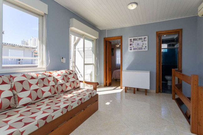 Imagem Imóvel com 2 Quartos à Venda, 80 m² em Passo Da Areia - Porto Alegre