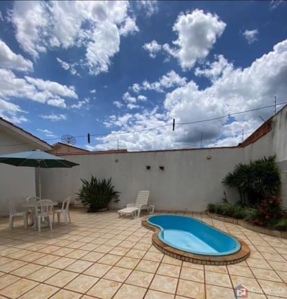 Casa com 3 Quartos à Venda, 153 m² em Novo Horizonte - Patos De Minas