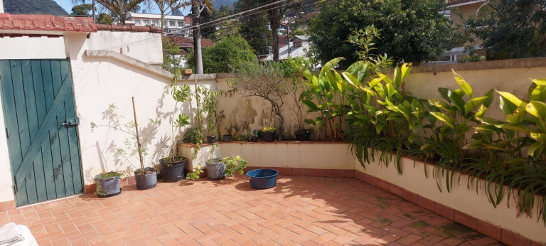 Imagem Casa com 4 Quartos à Venda, 250 m² em Alto - Teresópolis Imagem Casa com 4 Quartos à Venda, 250 m² em Alto - Teresópolis