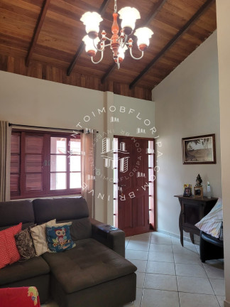 Imagem Sobrado com 4 Quartos à Venda, 225 m² em Rio Tavares - Florianópolis Imagem Sobrado com 4 Quartos à Venda, 225 m² em Rio Tavares - Florianópolis
