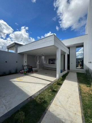 Imagem Casa com 3 Quartos à Venda, 260 m² em Planalto - Montes Claros Imagem Casa com 3 Quartos à Venda, 260 m² em Planalto - Montes Claros