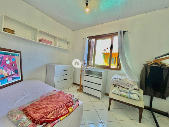 Imagem Casa com 2 Quartos à Venda, 41 m²