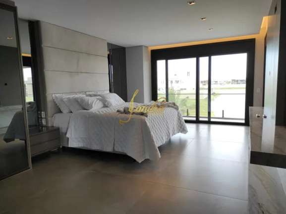 Imagem Casa de Condomínio com 5 Quartos à Venda,  em Centro - Xangri-la