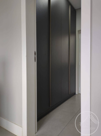 Imagem Casa com 3 Quartos à Venda, 327 m² em Estreito - Florianópolis