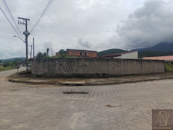 Terreno à Venda, 340 m² em Massaguaçu - Caraguatatuba