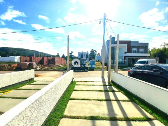 Imagem Casa com 2 Quartos à Venda, 109 m²