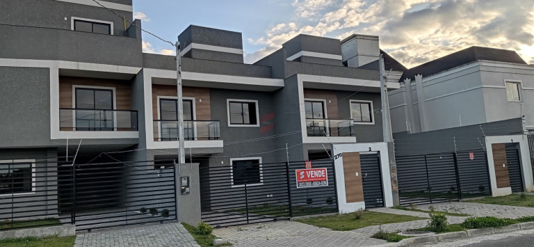 Imagem Sobrado com 3 Quartos à Venda, 145 m² em Atuba - Curitiba Imagem Sobrado com 3 Quartos à Venda, 145 m² em Atuba - Curitiba