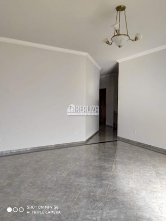 Imagem Casa com 3 Quartos à Venda, 288 m² em Boa Vista - Uberaba Imagem Casa com 3 Quartos à Venda, 288 m² em Boa Vista - Uberaba