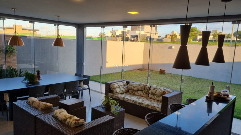 Imagem Casa de Condomínio com 3 Quartos à Venda, 375 m² em Residencial Alphaville Iii - Campo Grande Imagem Casa de Condomínio com 3 Quartos à Venda, 375 m² em Residencial Alphaville Iii - Campo Grande