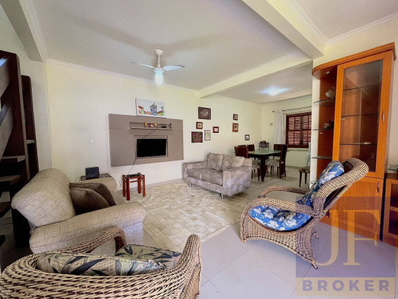Imagem Casa com 4 Quartos para Temporada, 160 m² em Canasvieiras - Florianópolis Imagem Casa com 4 Quartos para Temporada, 160 m² em Canasvieiras - Florianópolis