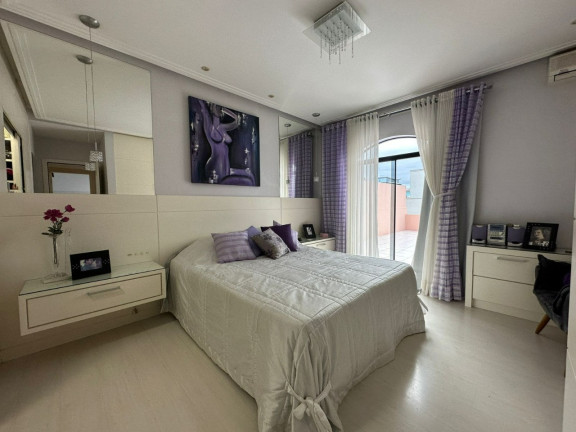Imagem Casa com 4 Quartos à Venda, 251 m² em Coqueiros - Florianópolis