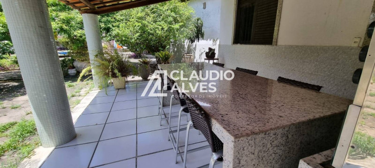 Imagem Casa com 4 Quartos à Venda, 200 m² em Muchila - Feira De Santana Imagem Casa com 4 Quartos à Venda, 200 m² em Muchila - Feira De Santana