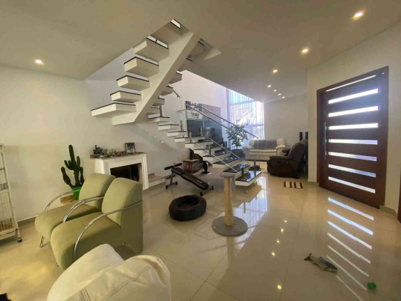 Imagem Casa com 4 Quartos à Venda, 256 m² em Aruã - Mogi Das Cruzes Imagem Casa com 4 Quartos à Venda, 256 m² em Aruã - Mogi Das Cruzes