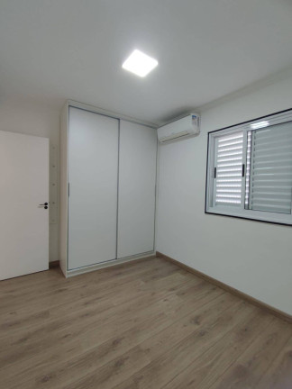 Imagem Imóvel com 4 Quartos à Venda, 2.200.000 m² em São Paulo - Jundiaí Imagem Imóvel com 4 Quartos à Venda, 2.200.000 m² em São Paulo - Jundiaí