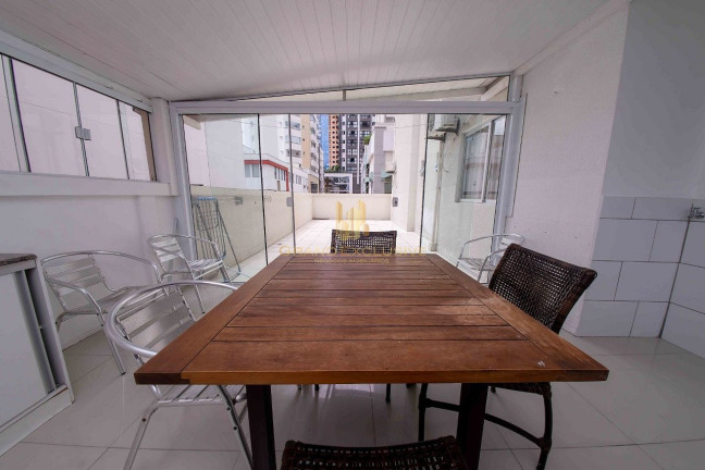 Imagem Apartamento com 3 Quartos à Venda, 120 m² em Centro - Balneário Camboriú