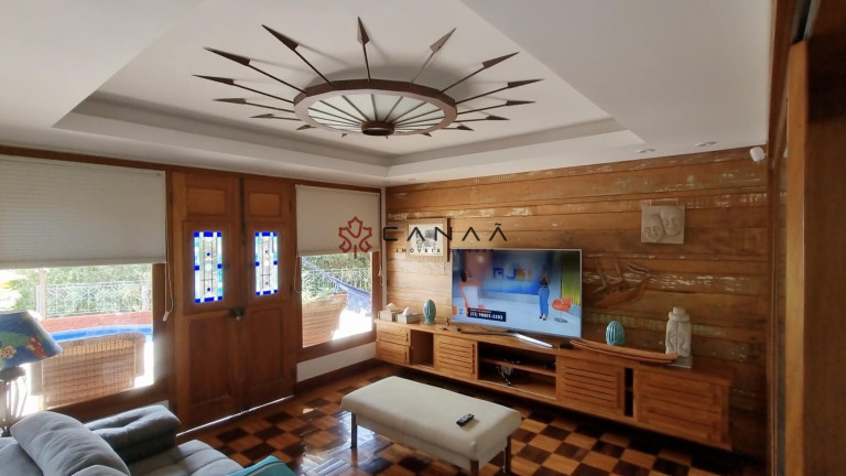 Imagem Casa com 7 Quartos à Venda, 568 m² em João Fernandes - Armação Dos Búzios Imagem Casa com 7 Quartos à Venda, 568 m² em João Fernandes - Armação Dos Búzios