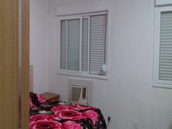 Imagem Casa com 2 Quartos à Venda, 75 m² em Hípica - Porto Alegre Imagem Casa com 2 Quartos à Venda, 75 m² em Hípica - Porto Alegre