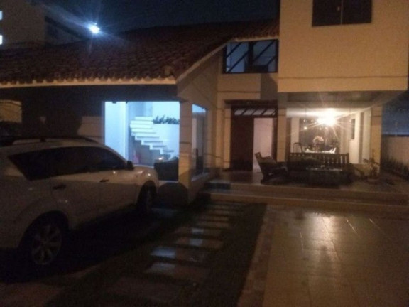 Imagem Casa com 4 Quartos à Venda, 400 m² em Vilas Do Atlântico - Lauro De Freitas Imagem Casa com 4 Quartos à Venda, 400 m² em Vilas Do Atlântico - Lauro De Freitas