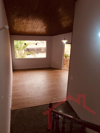 Imagem Casa com 4 Quartos para Alugar, 480 m² em Alphaville - Santana De Parnaíba Imagem Casa com 4 Quartos para Alugar, 480 m² em Alphaville - Santana De Parnaíba