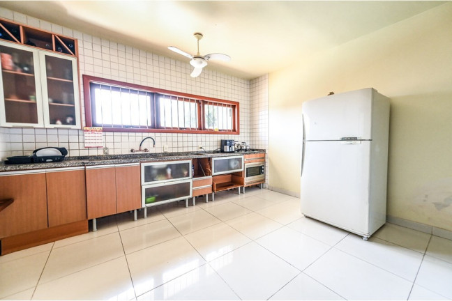 Imagem Casa com 4 Quartos à Venda, 329 m² em Ipanema - Porto Alegre Imagem Casa com 4 Quartos à Venda, 329 m² em Ipanema - Porto Alegre