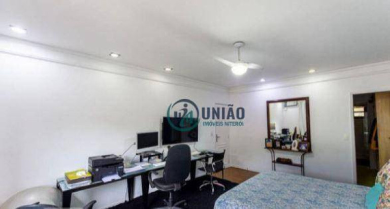 Imagem Casa com 4 Quartos à Venda, 360 m² em São Francisco - Niterói
