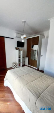 Imagem Sobrado com 3 Quartos à Venda, 415 m² em Vila Scarpelli - Santo André Imagem Sobrado com 3 Quartos à Venda, 415 m² em Vila Scarpelli - Santo André
