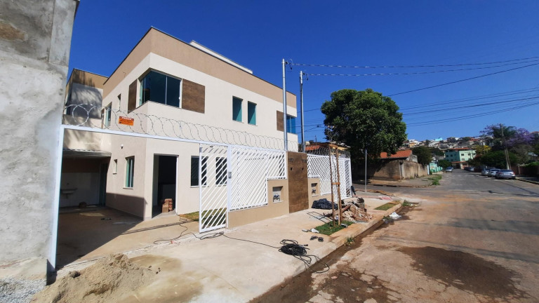 Imagem Casa com 2 Quartos à Venda, 108 m² em Brasil Industrial,(barreiro) - Belo Horizonte Imagem Casa com 2 Quartos à Venda, 108 m² em Brasil Industrial,(barreiro) - Belo Horizonte