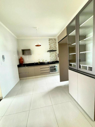 Imagem Apartamento com 2 Quartos à Venda, 80 m² Imagem Apartamento com 2 Quartos à Venda, 80 m²