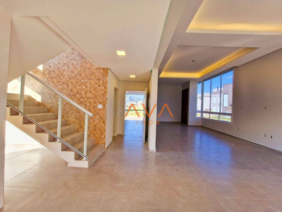 Imagem Casa com 3 Quartos à Venda, 204 m² em Rio Vermelho - Florianópolis Imagem Casa com 3 Quartos à Venda, 204 m² em Rio Vermelho - Florianópolis