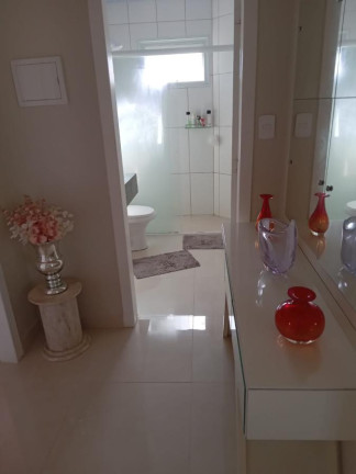 Imagem Casa com 5 Quartos para Alugar,  em Balneário Ponta Do Papagaio - Palhoça