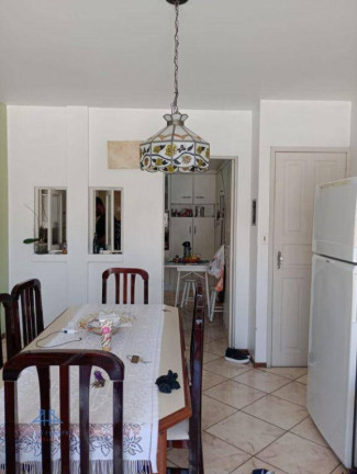 Imagem Casa com 6 Quartos à Venda, 250 m² em Capoeiras - Florianópolis Imagem Casa com 6 Quartos à Venda, 250 m² em Capoeiras - Florianópolis