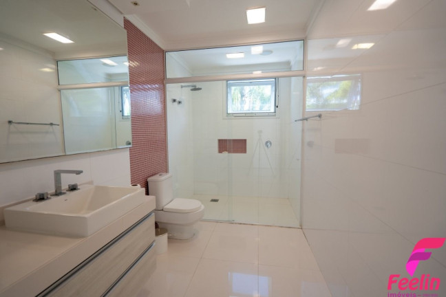 Imagem Casa com 7 Quartos à Venda, 1.103 m² em Jurerê Internacional - Florianópolis Imagem Casa com 7 Quartos à Venda, 1.103 m² em Jurerê Internacional - Florianópolis