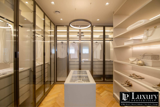 Imagem Apartamento com 3 Quartos à Venda,  em Moema - São Paulo
