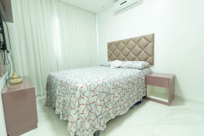 Imagem Casa com 4 Quartos à Venda, 250 m² em Bairro Cidade Alpha - Eusébio