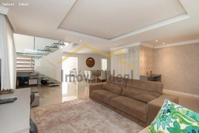 Imagem Casa com 5 Quartos à Venda, 317 m² em Santa Felicidade - Curitiba Imagem Casa com 5 Quartos à Venda, 317 m² em Santa Felicidade - Curitiba