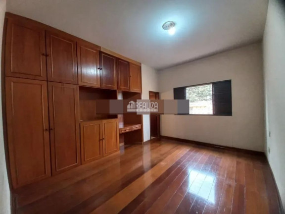 Imagem Casa com 4 Quartos à Venda, em Santa Maria - Uberaba Imagem Casa com 4 Quartos à Venda, em Santa Maria - Uberaba