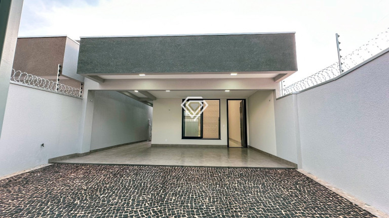 Imagem Casa com 3 Quartos à Venda, 137 m² em Plano Diretor Sul - Palmas Imagem Casa com 3 Quartos à Venda, 137 m² em Plano Diretor Sul - Palmas