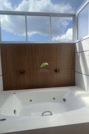 Imagem Casa com 3 Quartos à Venda, 313 m²