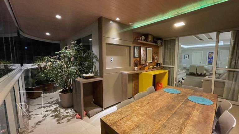 Imagem Apartamento com 4 Quartos à Venda, 170 m² em Praia Da Costa - Vila Velha Imagem Apartamento com 4 Quartos à Venda, 170 m² em Praia Da Costa - Vila Velha