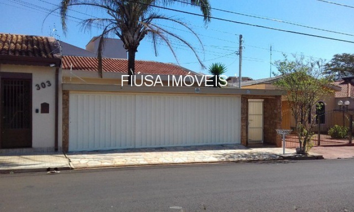 Casa com 3 Quartos à Venda,  em Jardim América - Sertãozinho