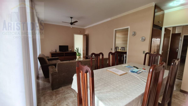 Imagem Casa com 4 Quartos à Venda, 302 m² em Centro - Jundiaí Imagem Casa com 4 Quartos à Venda, 302 m² em Centro - Jundiaí
