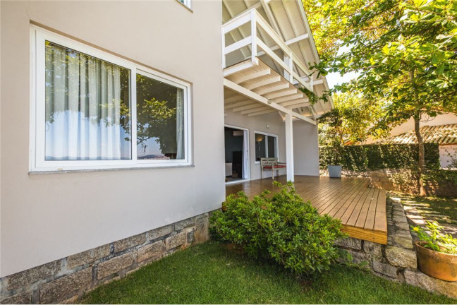 Imagem Casa com 3 Quartos à Venda, em Cacupé - Florianópolis Imagem Casa com 3 Quartos à Venda, em Cacupé - Florianópolis