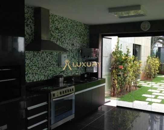 Imagem Imóvel com 4 Quartos à Venda, 236 m² em Belvedere - Belo Horizonte Imagem Imóvel com 4 Quartos à Venda, 236 m² em Belvedere - Belo Horizonte