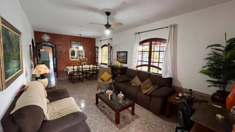 Imagem Casa com 3 Quartos à Venda, 600 m² em Balneário (praia Seca) - Araruama Imagem Casa com 3 Quartos à Venda, 600 m² em Balneário (praia Seca) - Araruama