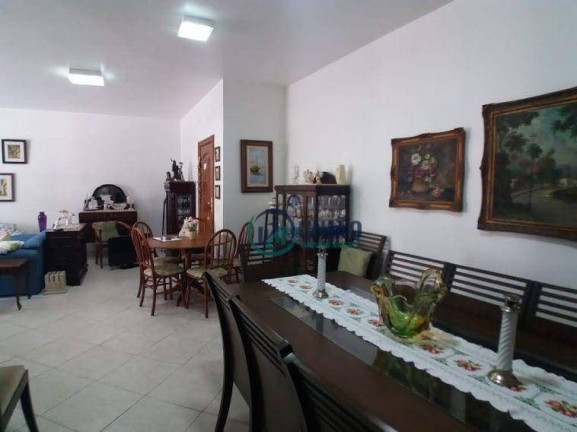 Imagem Apartamento com 4 Quartos à Venda, 222 m² em Icaraí - Niterói