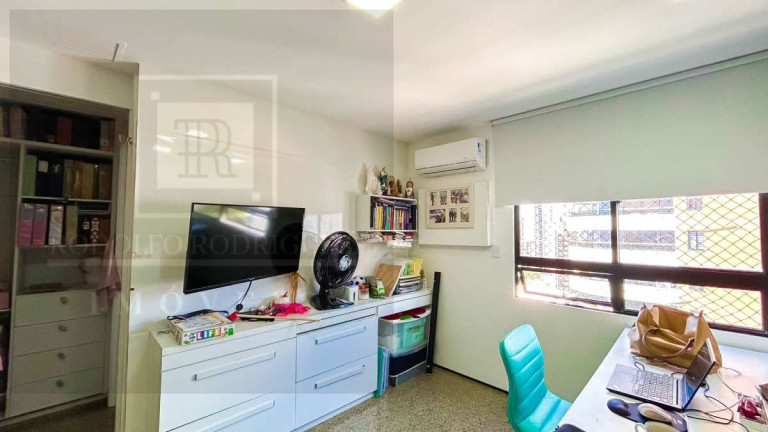 Imagem Apartamento com 3 Quartos à Venda, 205 m² em Meireles - Fortaleza Imagem Apartamento com 3 Quartos à Venda, 205 m² em Meireles - Fortaleza