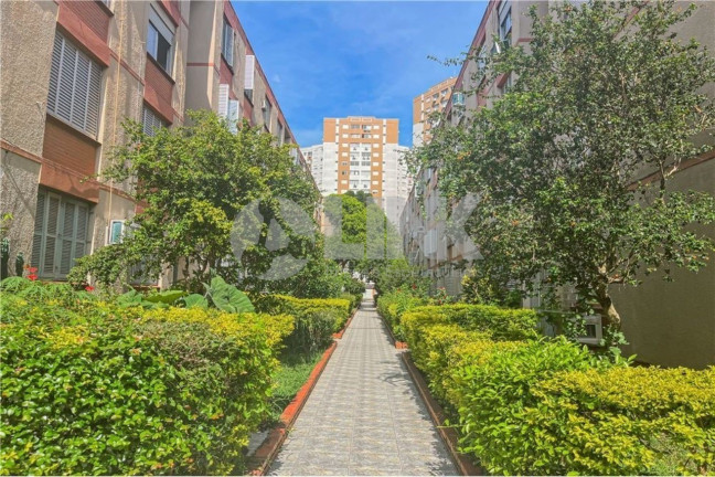 Imagem Apartamento com 1 Quarto à Venda, 34 m² em Jardim Itu - Porto Alegre Imagem Apartamento com 1 Quarto à Venda, 34 m² em Jardim Itu - Porto Alegre