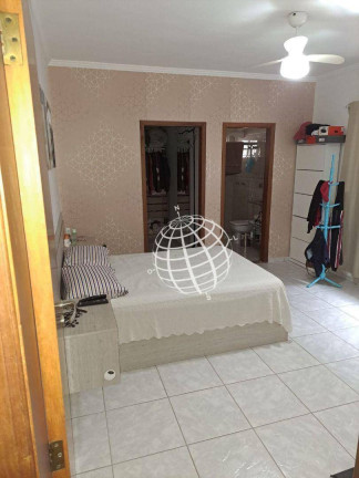 Imagem Casa com 3 Quartos à Venda, 199 m² em Jardim Floresta - Atibaia Imagem Casa com 3 Quartos à Venda, 199 m² em Jardim Floresta - Atibaia