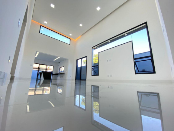 Imagem Imóvel com 3 Quartos à Venda, 166 m² Imagem Imóvel com 3 Quartos à Venda, 166 m²
